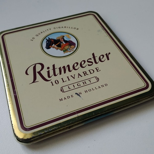 Metal collectible tobacco tins used, pack of 7
