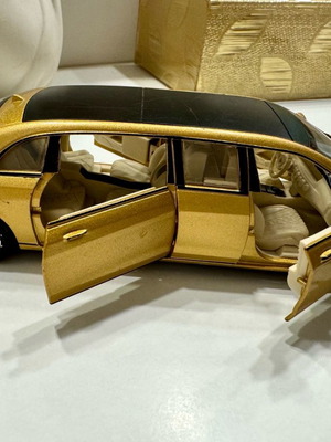 Αυτοκίνητο Mercedes μεταχειρισμένο, διαστάσεις 21 x 6 cm