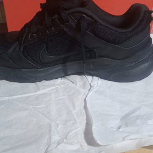 Nike Defy All Day men's sneakers size 44, like new, black