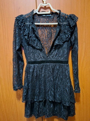 Zara black lace dress like new, size S