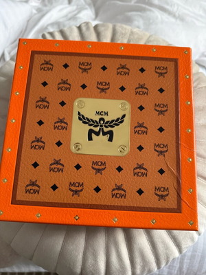 MCM perfume box empty like new for collectors
