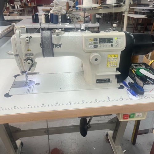 Brother automatic sewing machine like new
