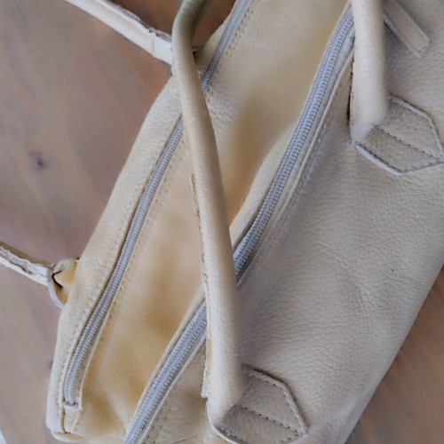 Leather summer shoulder bag like new