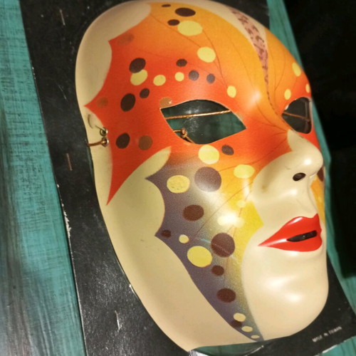 Vintage plastic carnival masks used, pack of 7