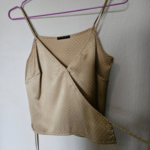 Sisley satin wrap top like new, beige, size S
