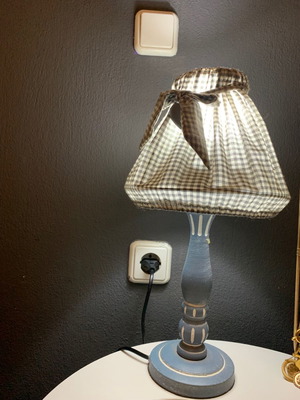Bedside lamp used, broken