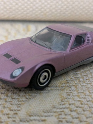 Matchbox 1968 Lamborghini Miura P400S like new, purple