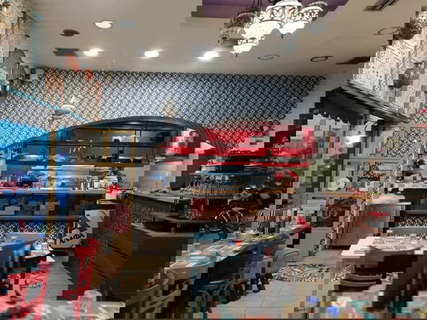 Πώληση επιχείρησης restaurant cafe-bar στη Νέα Φιλαδέλφεια 95τμ  επικερδής με τζίρο 70,000€ μηνιαίως