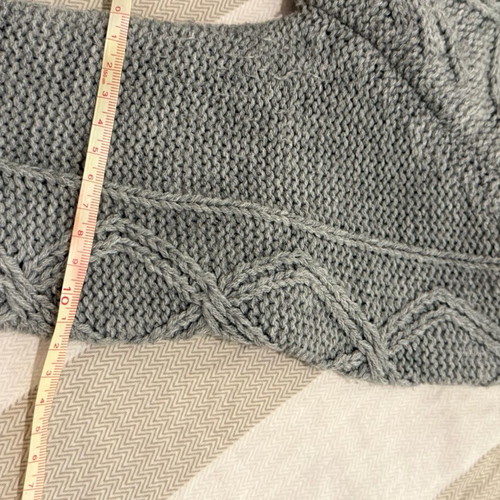 Knitted cardigan Oysho with buttons and hood, like new, size M