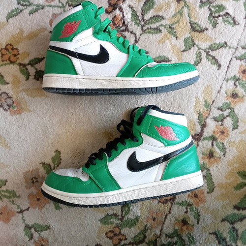 Jordan 1 High Lucky Green sneakers used size 41