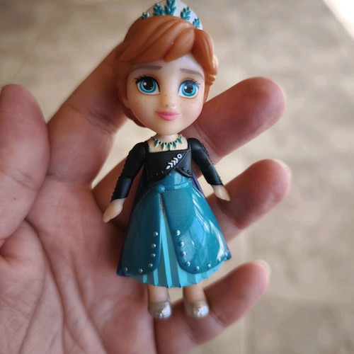 Disney Princess Anna Frozen doll used