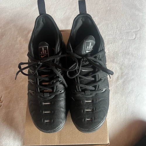 Nike Vapormax black sneakers like new, size 40