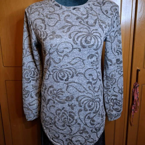 Blouse used, size S-M, black and grey