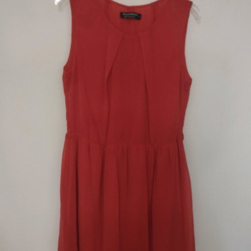 Sleeveless dress like new, size L