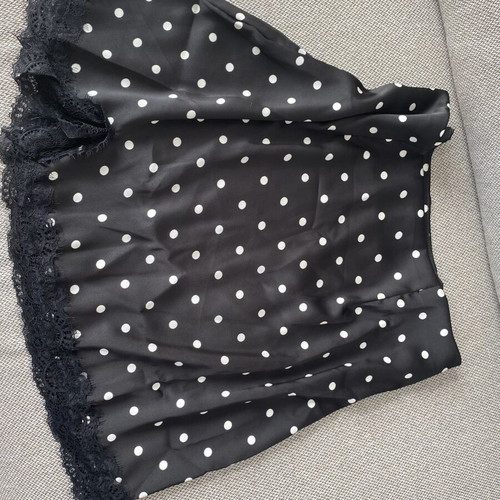 Skirt size L black and white new