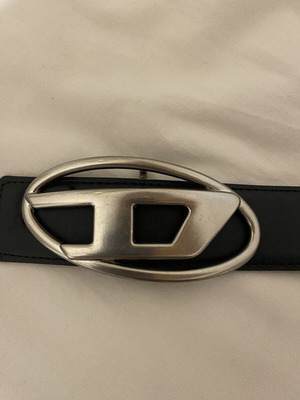Diesel belt used, 100% leather, size 110, black and silver