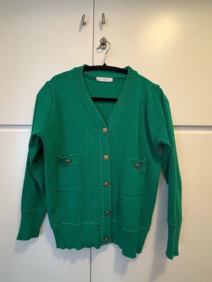 Cotton cardigan green like new for all seasons