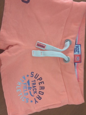 Superdry σορτσάκι μεταχειρισμένο, μέγεθος Euro 40 UK 12