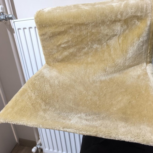 Cat hammock with iron arms used, radiator mountable