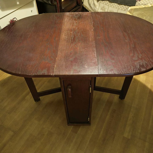 Solid wood folding table with 4 folding chairs used