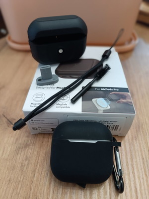 Θήκη AirPods Pro Hydric HaloLock σαν καινούργιο με μαγνήτη