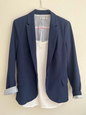 Stradivarius blue blazer like new with sleeve details