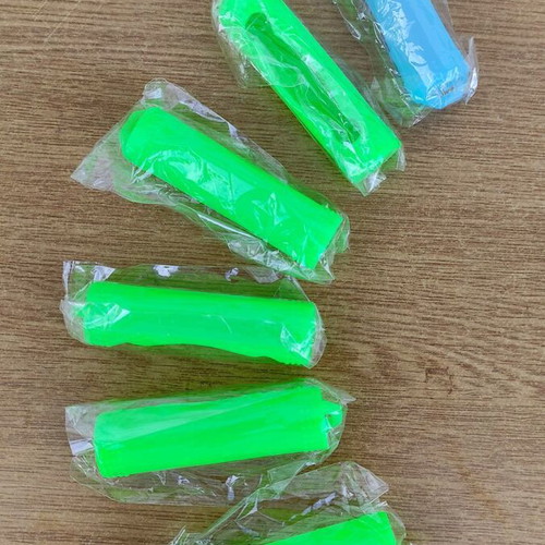 Silicone Cases for 18650 Batteries Set of 6 New