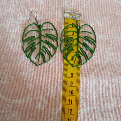 Leaf earrings green new, unworn