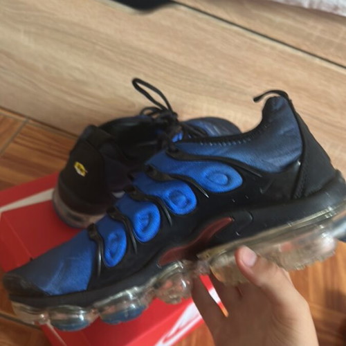 Nike Vapor Max Plus sneakers size 41 like new black and blue