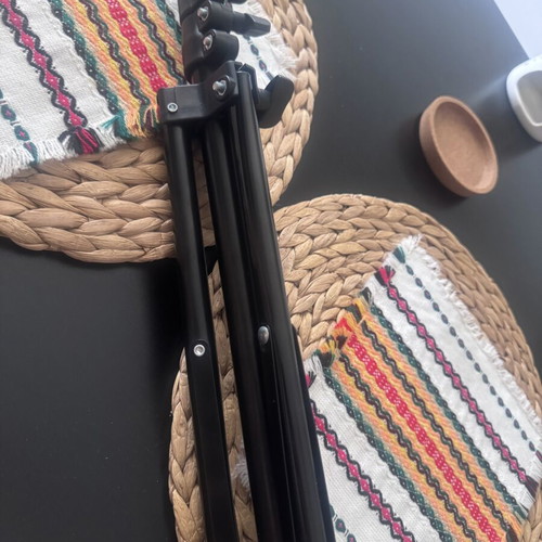 Light Stand 1.15m like new, adjustable tripod for ring light and LED