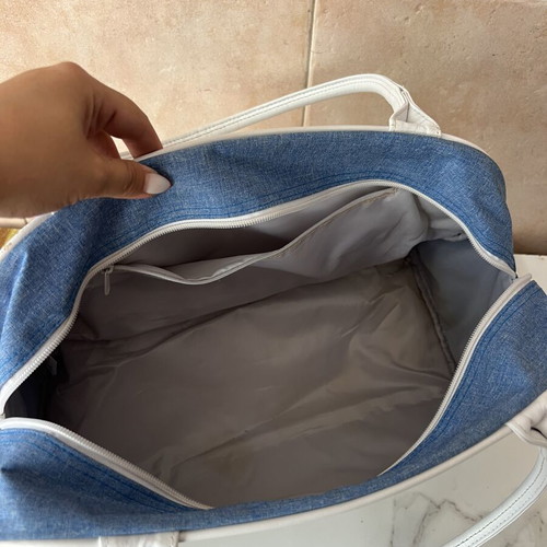 Reebok white handbag, carry-on style