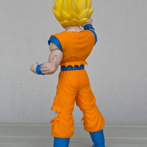 Son Goku Dragon Ball figure 23 cm new