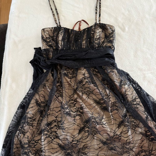 Zic Zac Mini Champagne dress with black lace size M like new