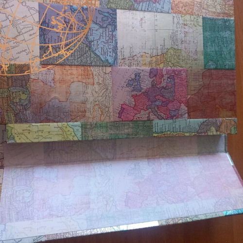 Notebook like new book-style with magnetic closure