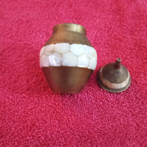 Brass and shell India 9cm used