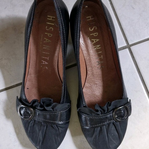 Hispanitas leather pumps like new, size 38, black