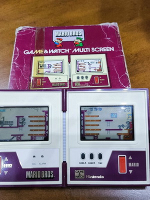 Nintendo Game & Watch Mario Bros used classic double screen