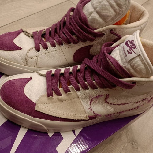 Nike SB Zoom Blazer Mid Edge Sneakers like new, white and purple