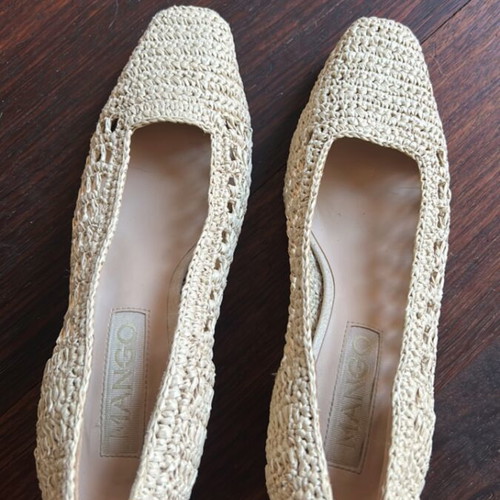 Mango beige woven straw pumps size 37 used