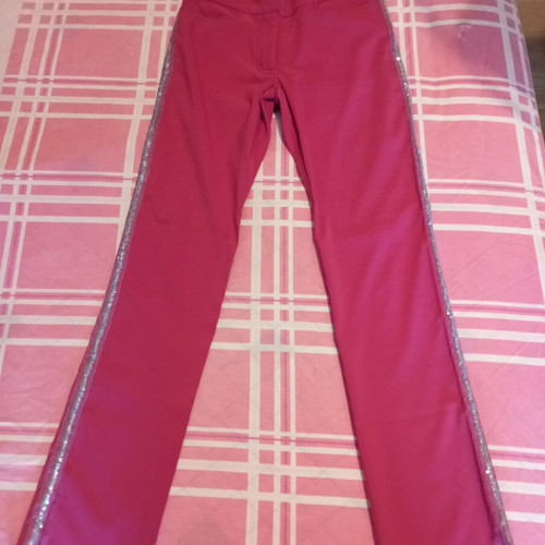 Acrobat fuchsia elastic pants with silver and blue sequins, like new, size M