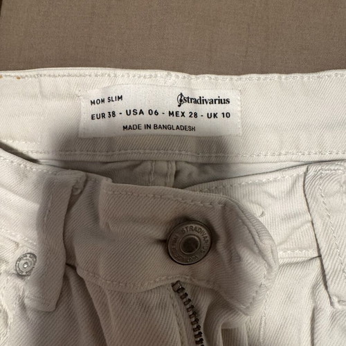 Arena white elastic mom fit jeans size M used