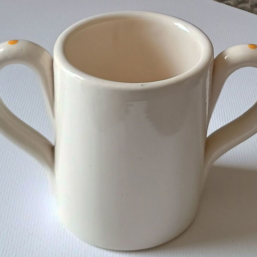 Toddlers Mug Flower new, white earthenware, hand painted