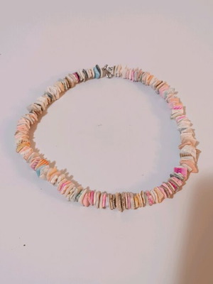 Children's shell necklace like new