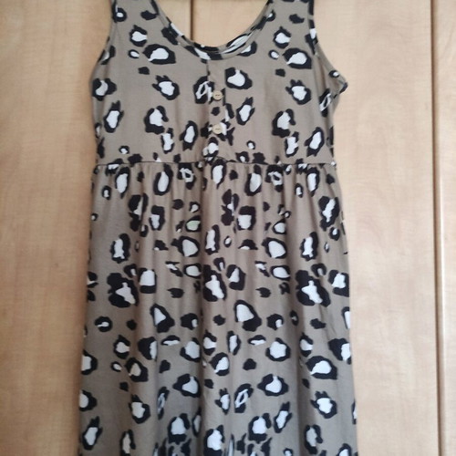 Women's dress one size used, everyday wear