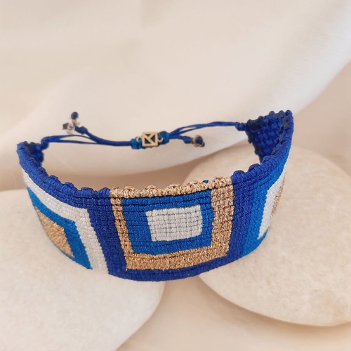 Handmade macrame bracelet with geometric design, new