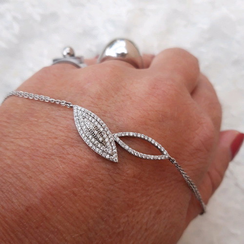 Silver bracelet like new with rhinestones, length 22 cm