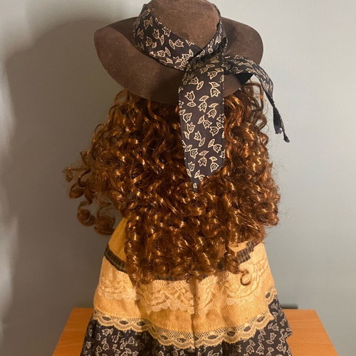 Vintage doll 40cm with base and porcelain face like new