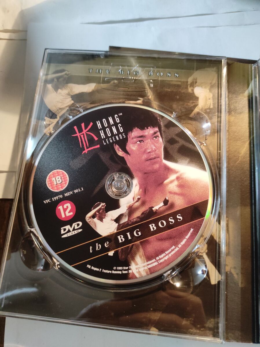 Bruce Lee collectible box set 6 DVD like… - € 60,00 - Vendora.cy