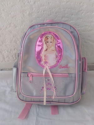 Barbie τσάντα νηπιαγωγείου μεταχειρισμένη με δύο θήκες και θήκη για νερό