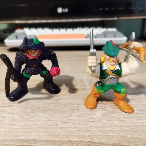 Fisher Price Robin Hood figures used, set of two
